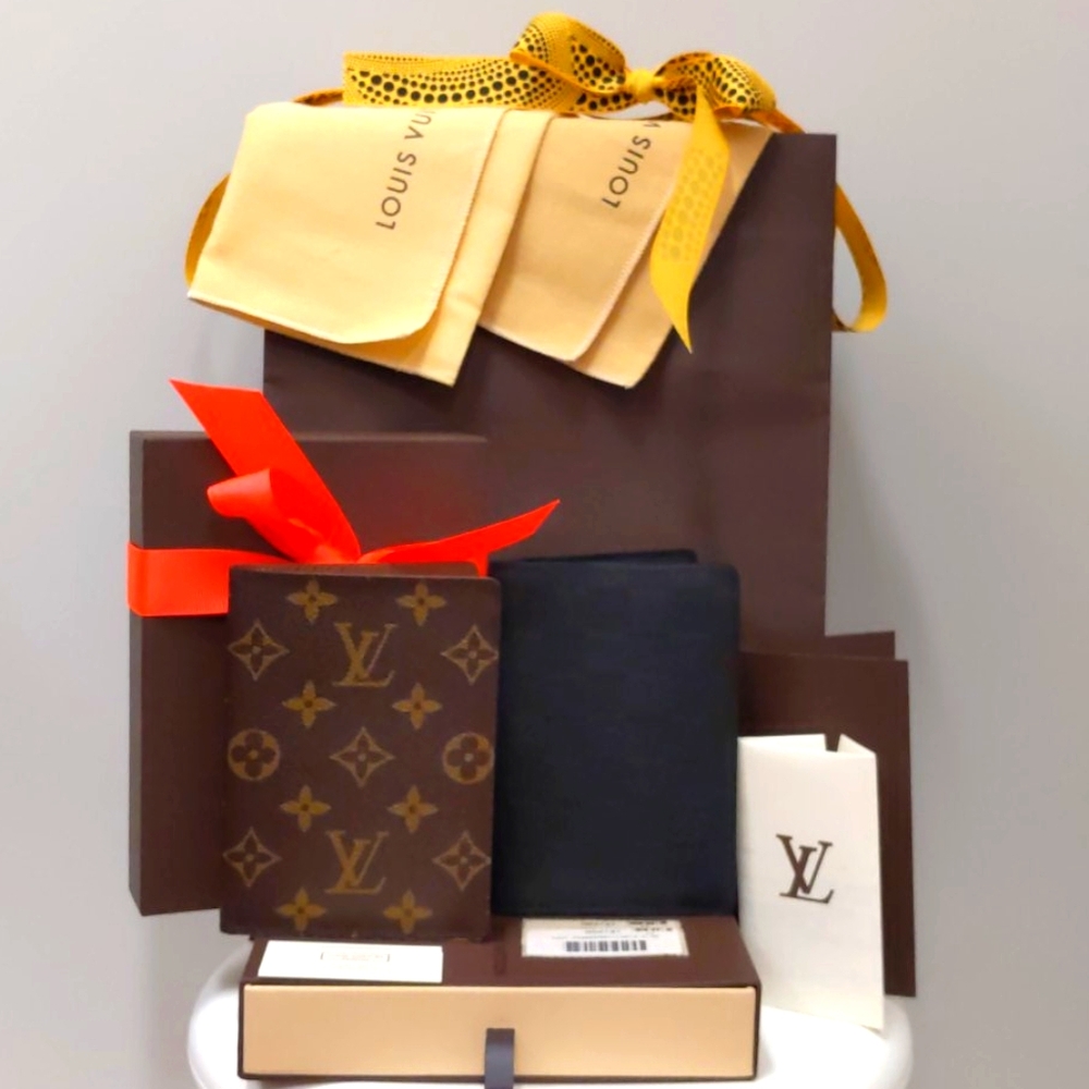 Authentic Louis Vuitton Passport Holder Set